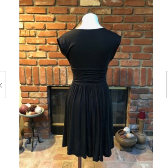 ANN TAYLOR LOFT Black Sleeveless Ruched Dress - Picture 7 of 13